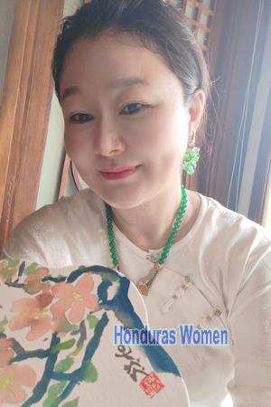 224926 - Lily Age: 53 - China