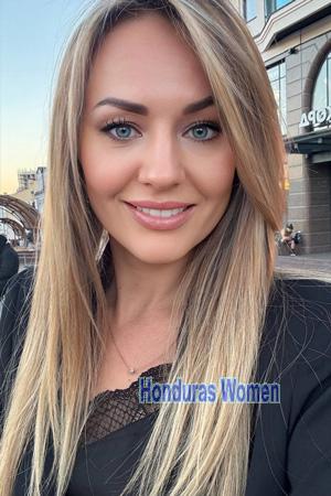 225814 - Yuliia Age: 37 - Ukraine