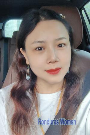 225872 - Lily Age: 48 - China