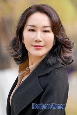 225873 - Yali Age: 52 - China