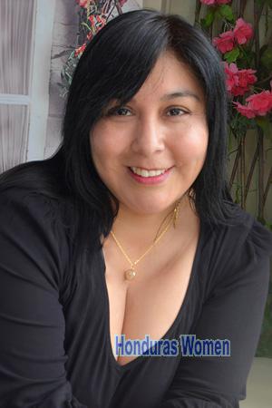 226113 - Carmen Age: 45 - Peru
