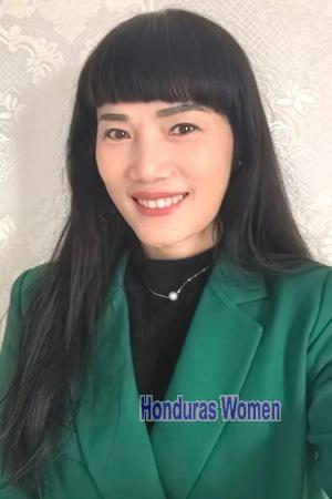 226203 - Xiaolan Age: 56 - China