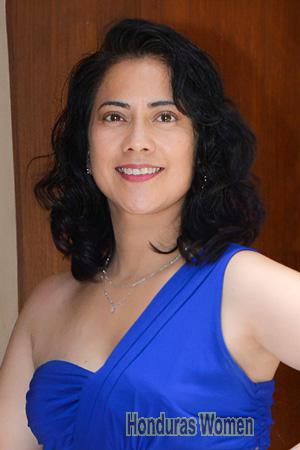 226406 - Leslie Age: 44 - Peru