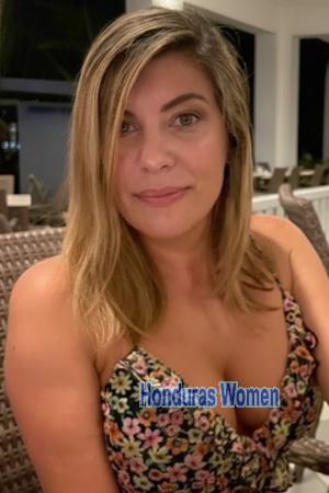 226628 - Liliana Age: 44 - Colombia