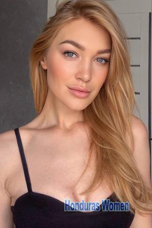 226944 - Diana Age: 32 - Ukraine