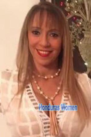 227205 - Maritza Age: 57 - Costa Rica