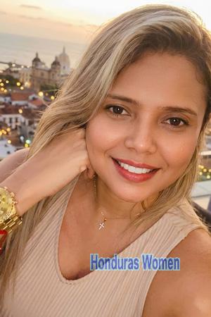 227511 - Tatiana Age: 37 - Colombia