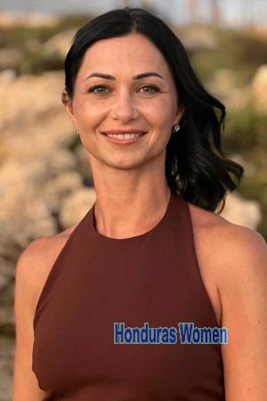 227572 - Vika Age: 36 - Ukraine