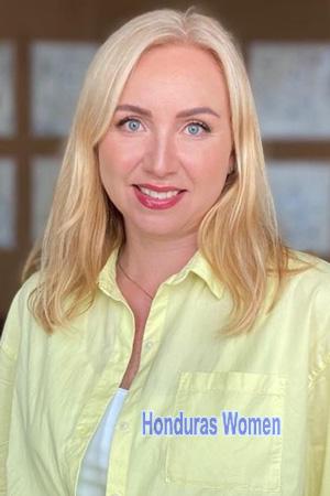 227687 - Luliia Age: 53 - Mexico