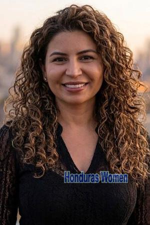 227783 - Leidy Age: 37 - Colombia