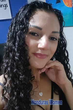 227789 - Karla Vanessa Age: 46 - Costa Rica