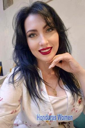 228199 - Marina Age: 30 - Ukraine