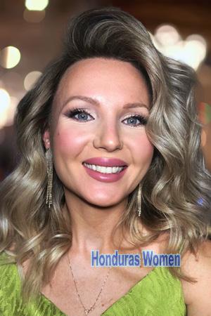 228210 - Anastasia Age: 40 - Russia