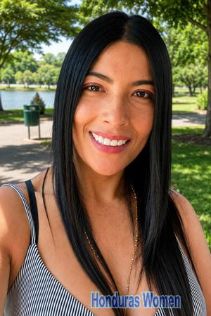 228573 - Carolina Age: 50 - Colombia
