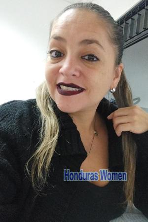 228969 - Karla Age: 40 - Costa Rica