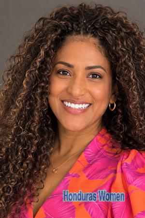 229255 - Maryorie Age: 44 - Colombia